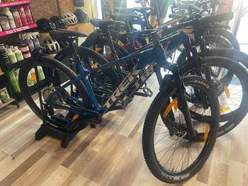 Trek X-Caliber 9 2022 2022 Mountainbike d'occasion — image 3 sur 5