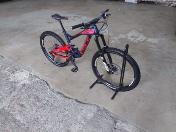 Used GT Force Carbon Pro SRAM 2017 2017 Mountainbike, Blue, 27.5 — image 1 of 7