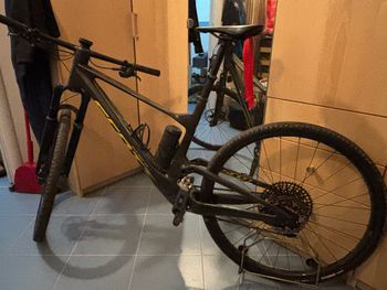 Used Scott Spark RC Team Issue 2024 2024 Mountainbike, Black, 29 — image 3 of 6