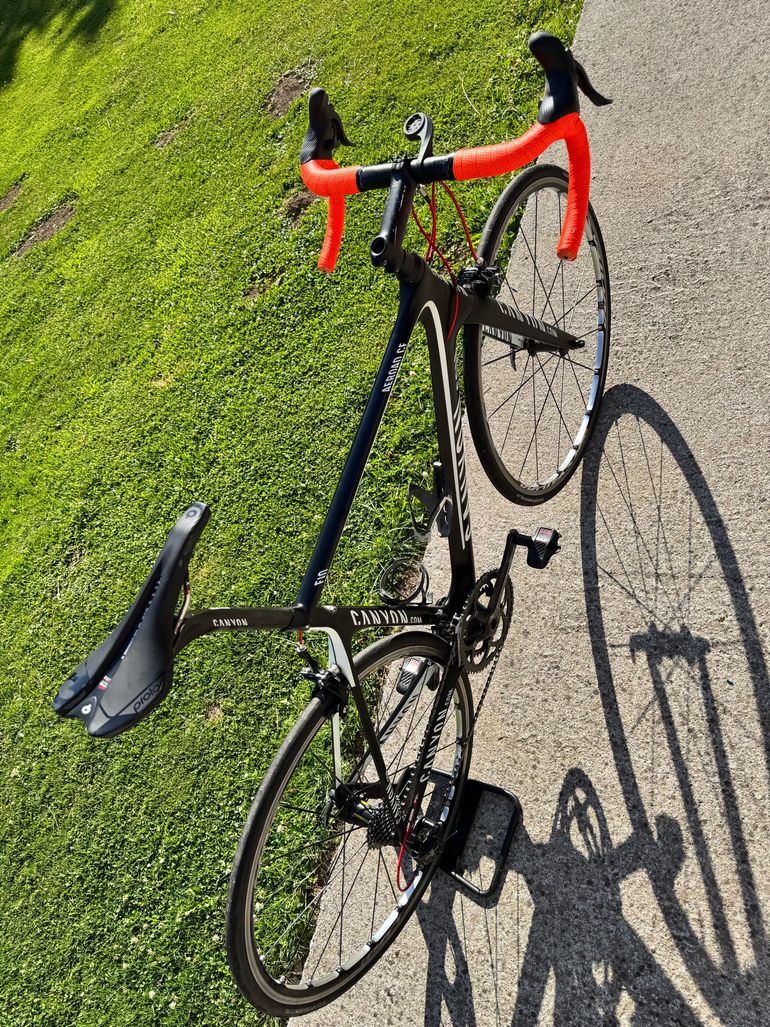 Gebrauchtes Canyon Aeroad cf sl 203 2013 Road & Gravel, Schwarz — Bild 2 von 3