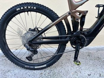 Used Giant X advanced e+ elite 2023 Mountainbike, Black — image 2 of 7