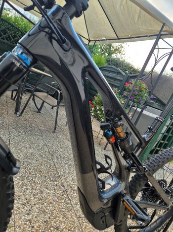 Used Specialized Turbo Levo Expert 2022 Mountainbike, Schwarz — image 9 of 19
