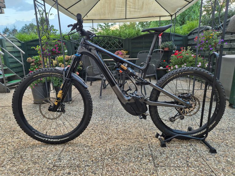 Used Specialized Turbo Levo Expert 2022 Mountainbike, Schwarz — image 2 of 19