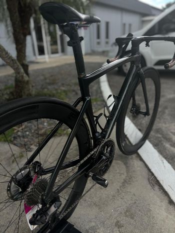 Used Specialized Tarmac SL8 Pro Ultegra Di2 2024 Road & Gravel, Green — image 2 of 8