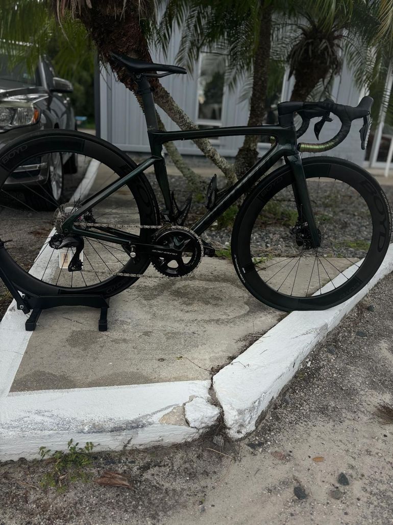 Used Specialized Tarmac SL8 Pro Ultegra Di2 2024 Road & Gravel, Green — image 7 of 8