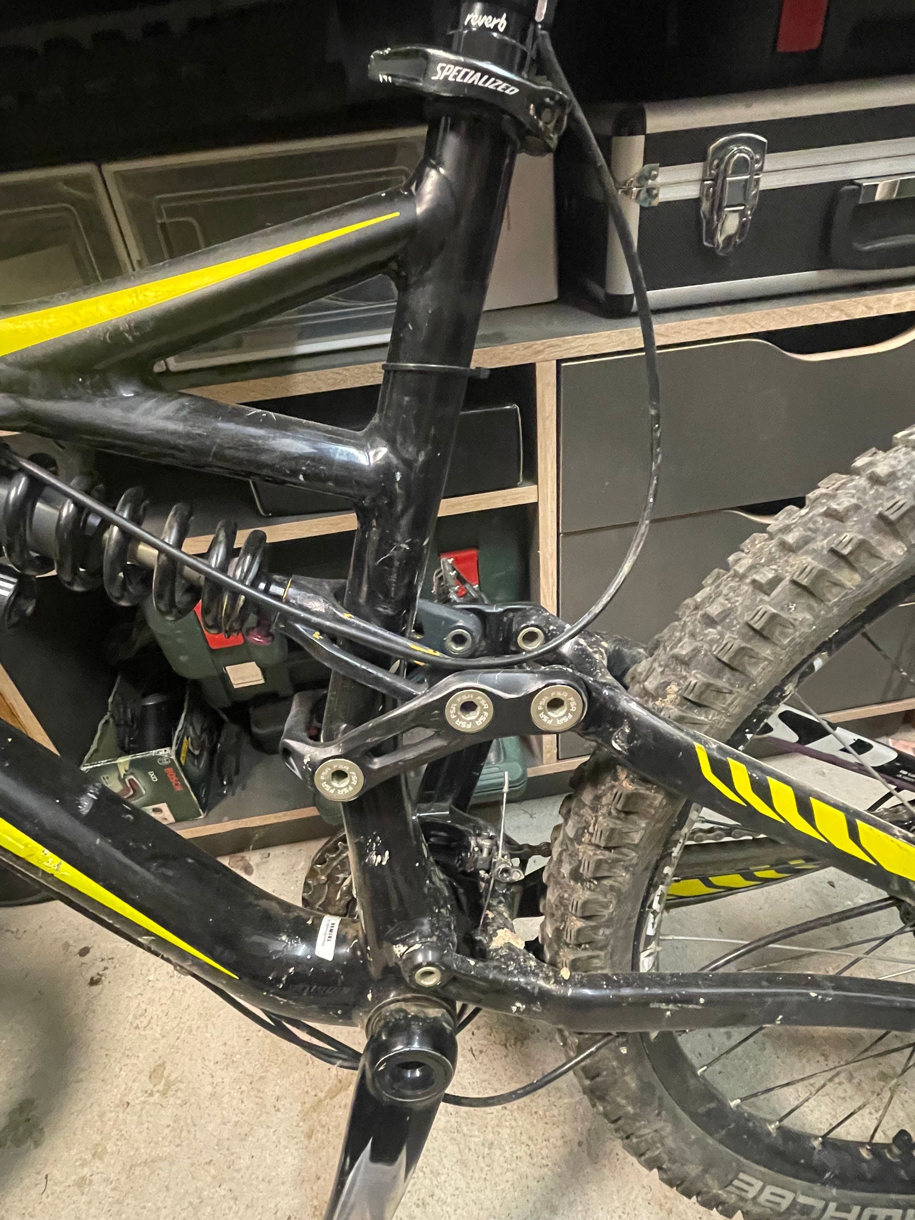 Specialized Enduro Expert EVO used in L buycycle