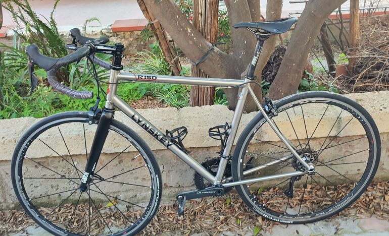 Used Lynskey Racing 150 Titanio - Peso 7, 8 Kg. senza pedali - Gruppo Shimano Ultegra R8000 - Ruote Fulcrum Racing 0 2019 Road & Gravel, Light Gray — image 2 of 10