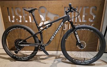 Used Specialized Epic Expert 2022 Mountainbike, Light Gray — image 1 of 11