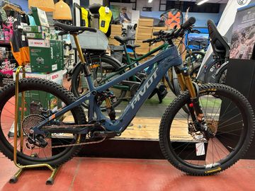Použité Pivot versione TEAM 2025 Bosch race 2025 MTB