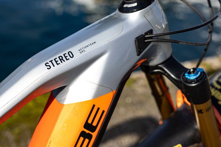 CUBE STEREO ACTIONTEAM HPC 140 2021 Mountainbike d'occasion — image 3 sur 6