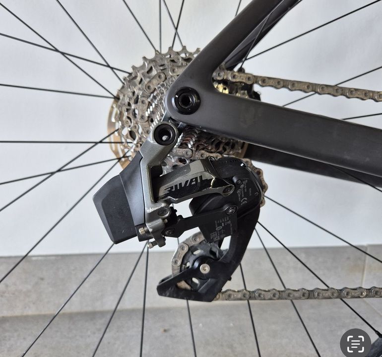 Used Scott Addict 20 2022 2022 Road & Gravel, Schwarz — image 5 of 8