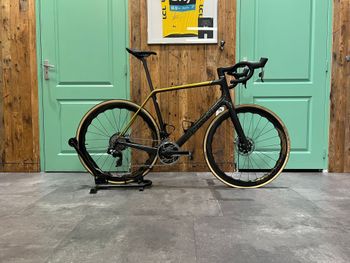 Použité Cervélo R5 Red AXS 2023 Road & Gravel — obrázek 1 z 3