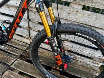 Used Scott Genius 2019 Mountainbike, Orange — image 4 of 7