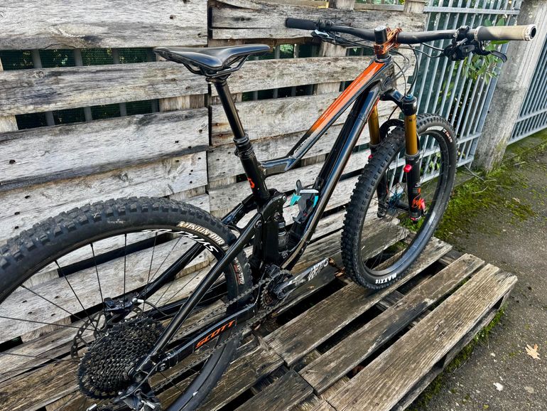 Used Scott Genius 2019 Mountainbike, Orange — image 6 of 7