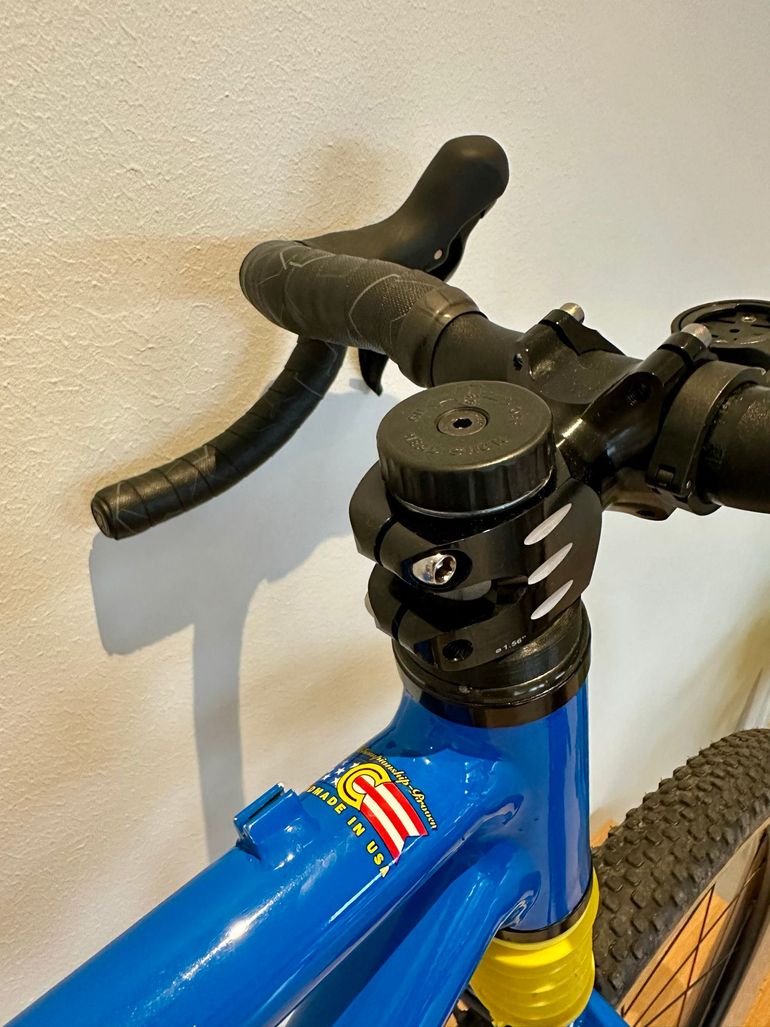 Used Cannondale F700 2023 Road & Gravel, Blau — image 8 of 10