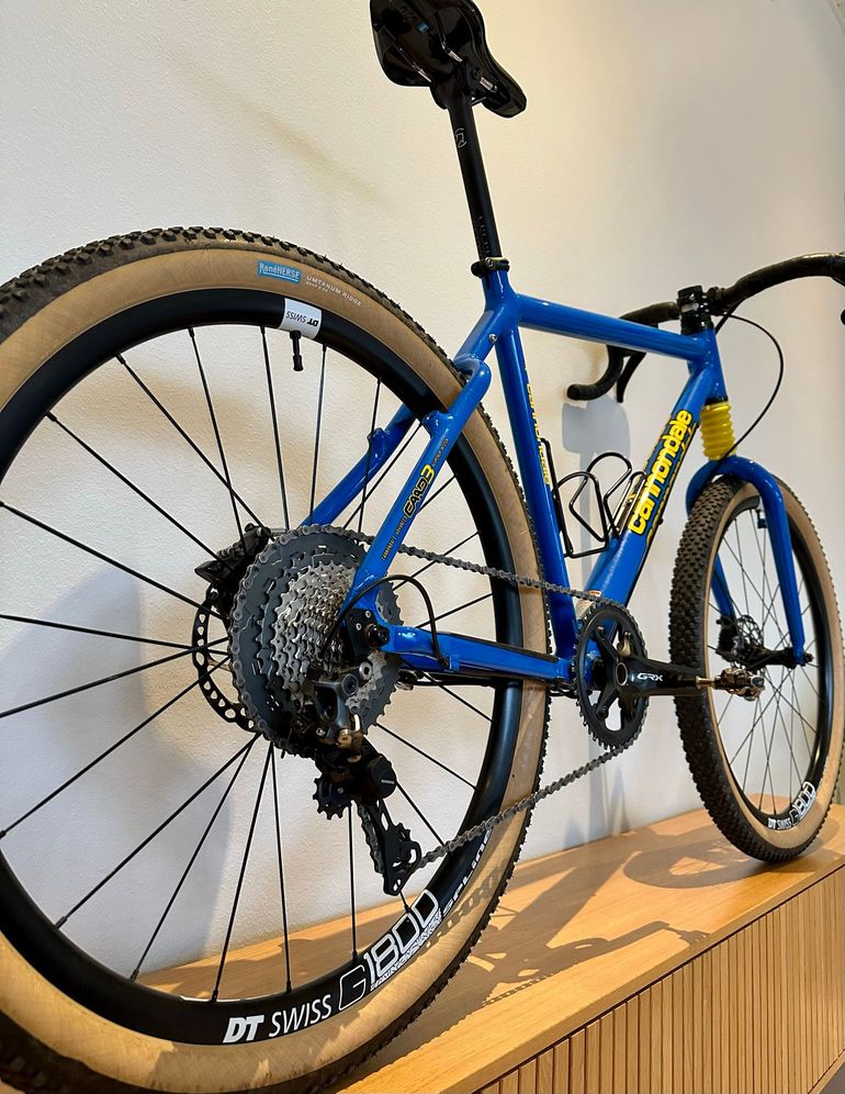 Used Cannondale F700 2023 Road & Gravel, Blau — image 5 of 10