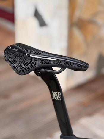Used Factor Ostro VAM 2.0 58 cm black tint 2025 Road & Gravel, Black — image 5 of 11