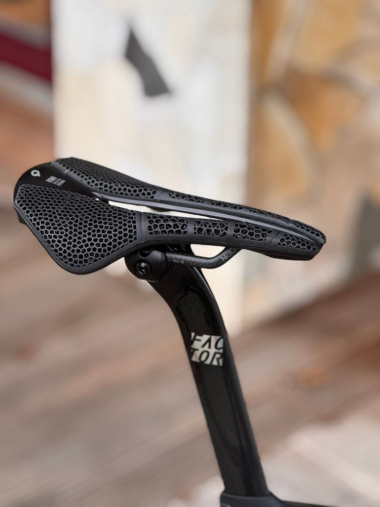 Used Factor Ostro VAM 2.0 58 cm black tint 2025 Road & Gravel, Black — image 5 of 11