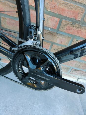 Used Specialized Tarmac SL7 Sport - Shimano 105 2024 2024 Road & Gravel — image 5 of 8