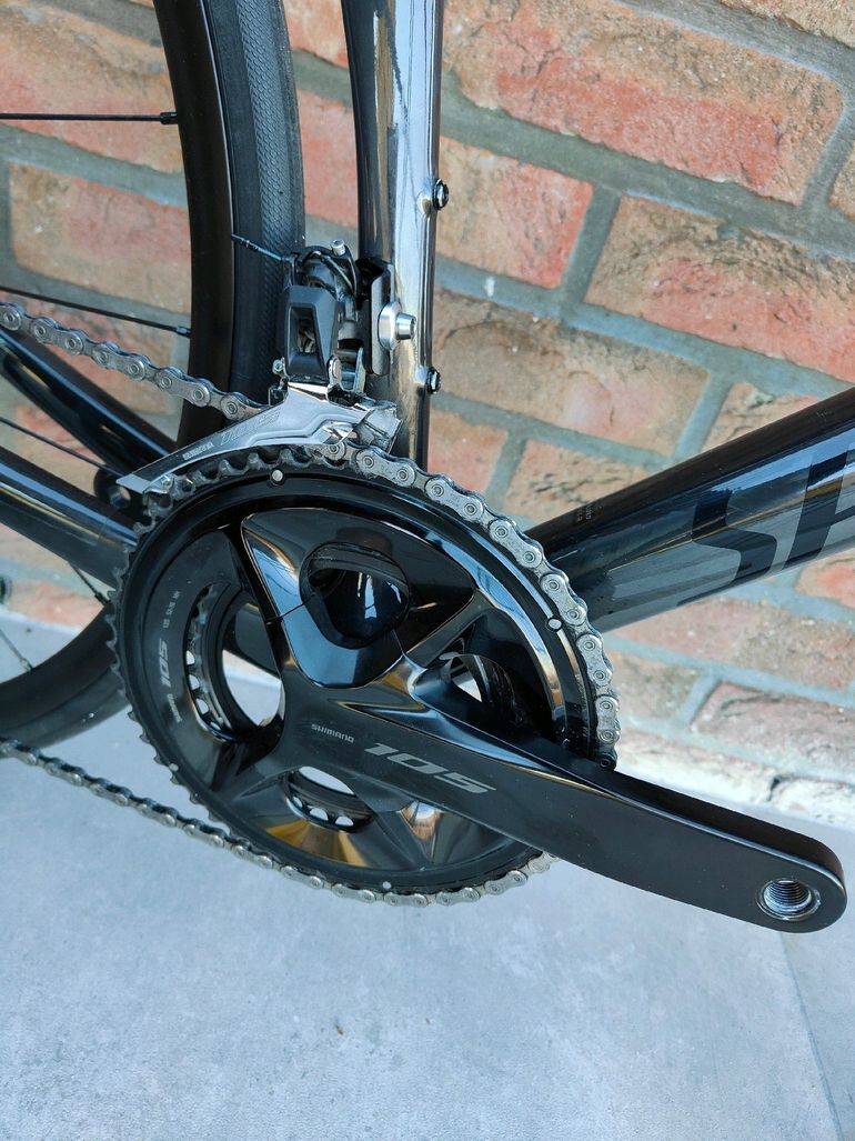 Used Specialized Tarmac SL7 Sport - Shimano 105 2024 2024 Road & Gravel — image 5 of 8