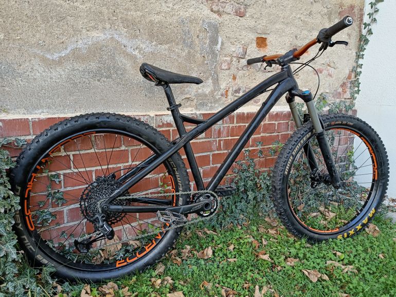 Used Dartmoor Primal Evo 27.5 2018 Mountainbike, Black — image 2 of 3
