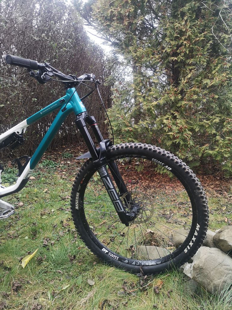 Used Commencal Meta AM 29 2021 Mountainbike, shop.filter.color.1 — image 2 of 37