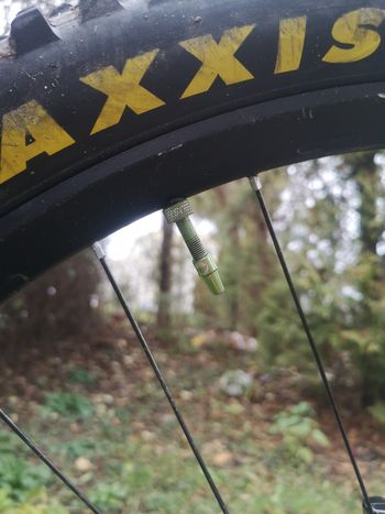 Used Commencal Meta AM 29 2021 Mountainbike, shop.filter.color.1 — image 4 of 37