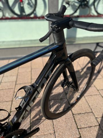 Used Giant Propel Advanced 2 2024 2024 Road & Gravel, Black — image 4 of 5