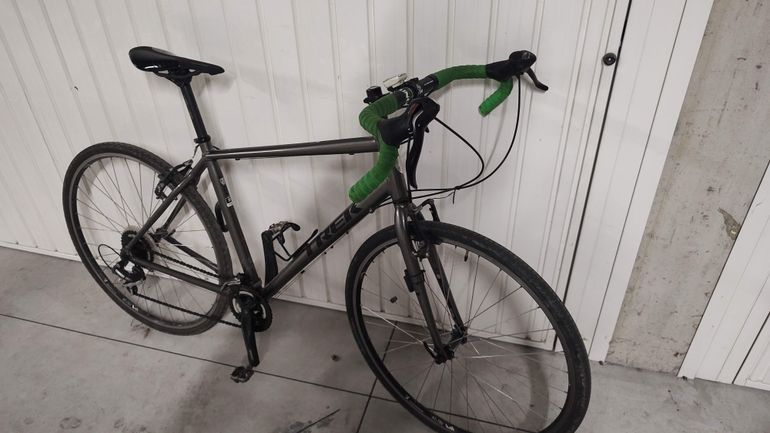 Gebrauchtes Trek 7.1 FX 2016 2016 2016 Urban, Schwarz — Bild 3 von 9