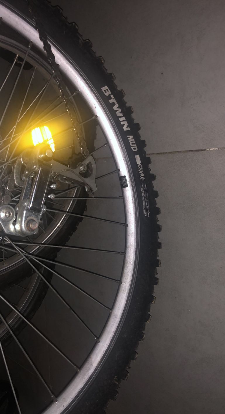 Used B’TWIN 27.5" Mountain Bike ST 100 2020 Mountainbike — image 2 of 3