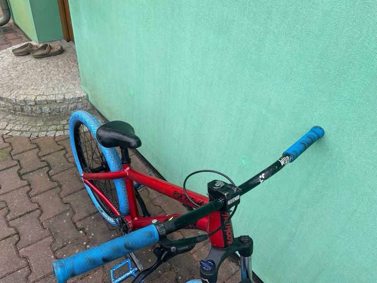 Used Dartmoor Gamer Intro 24 2018 2018 Mountainbike, Red, 24 — image 6 of 6