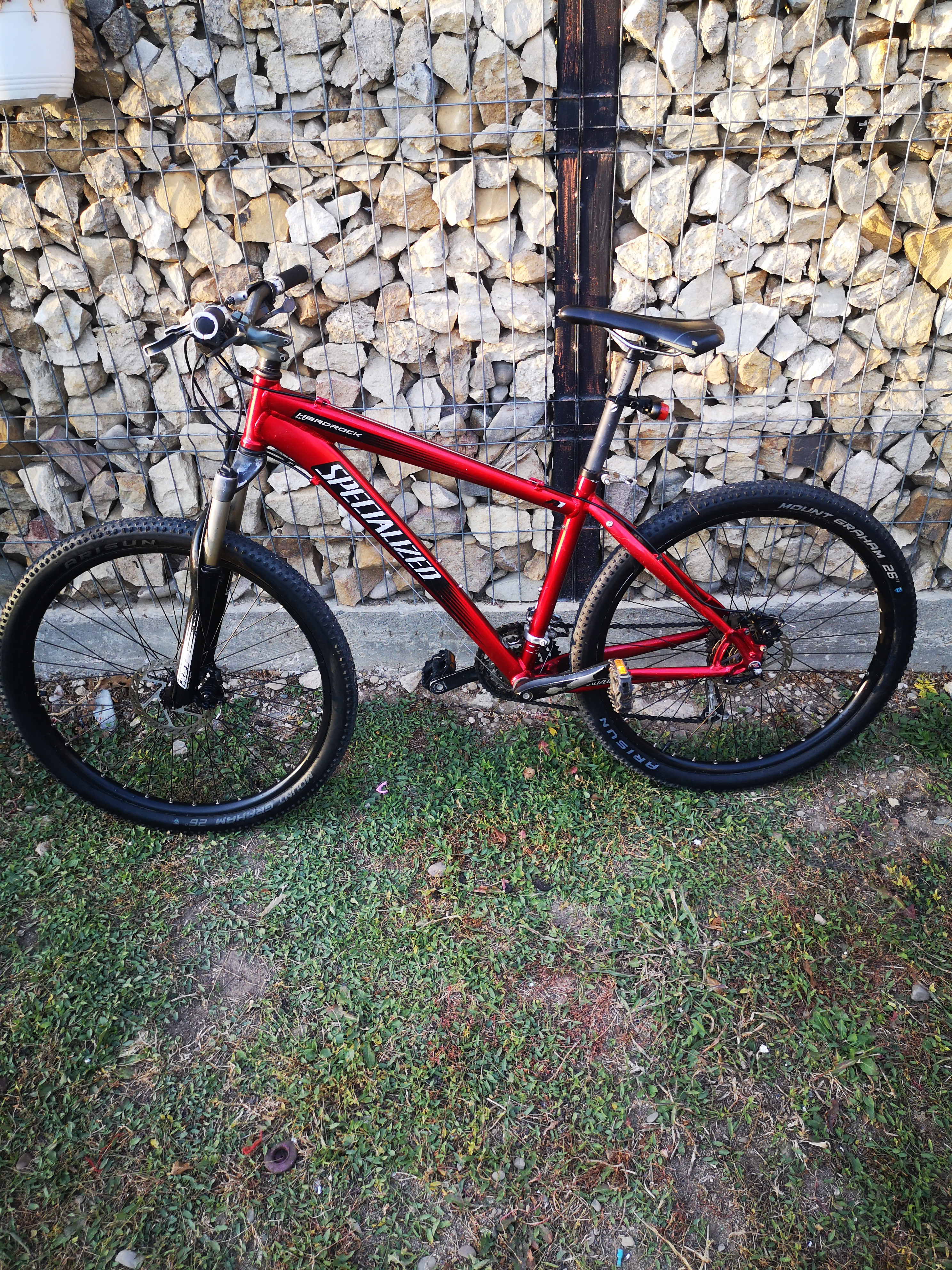 Specialized hardrock hot sale disc 26