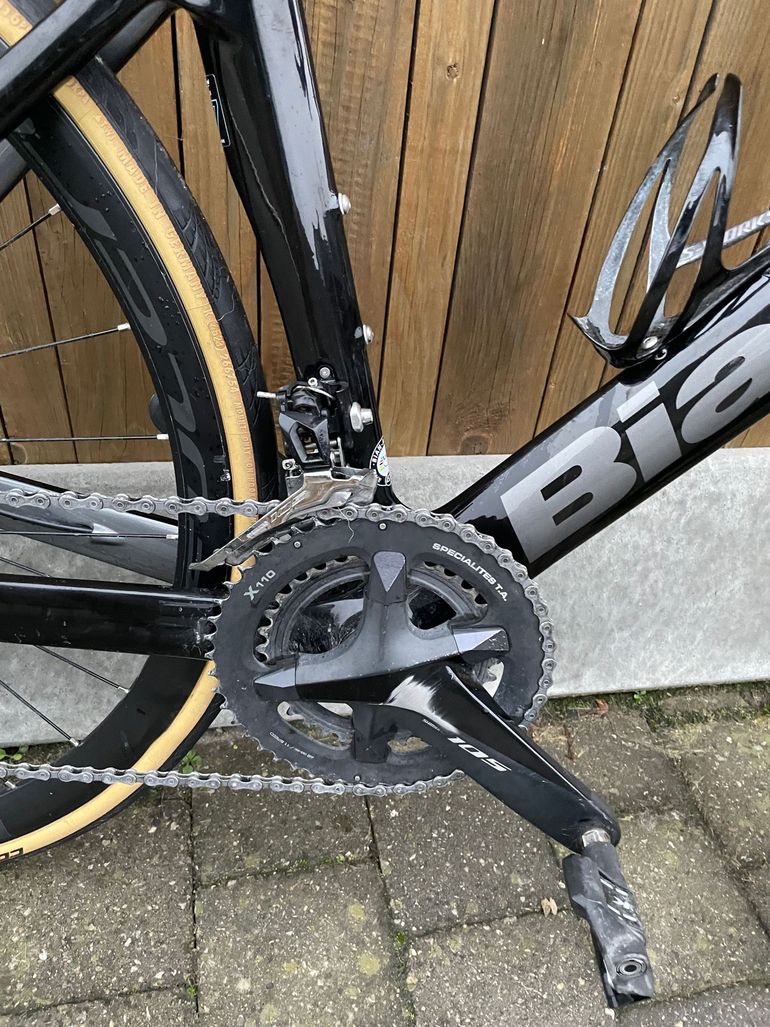 Used Bianchi Aria e-Road 105 2024 2024 Road & Gravel, Black — image 4 of 6