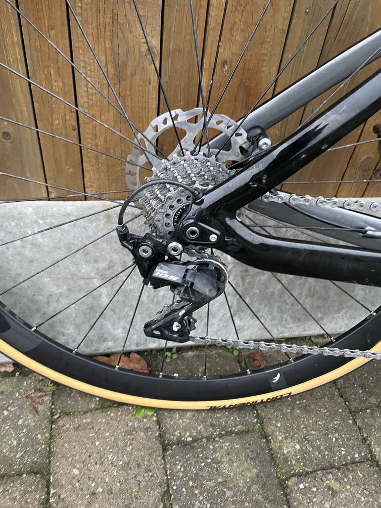 Used Bianchi Aria e-Road 105 2024 2024 Road & Gravel, Black — image 3 of 6