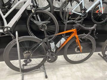 Używany Giant TCR Advanced Pro Disc 0 Ultegra Di2 2022 2022 Road & Gravel