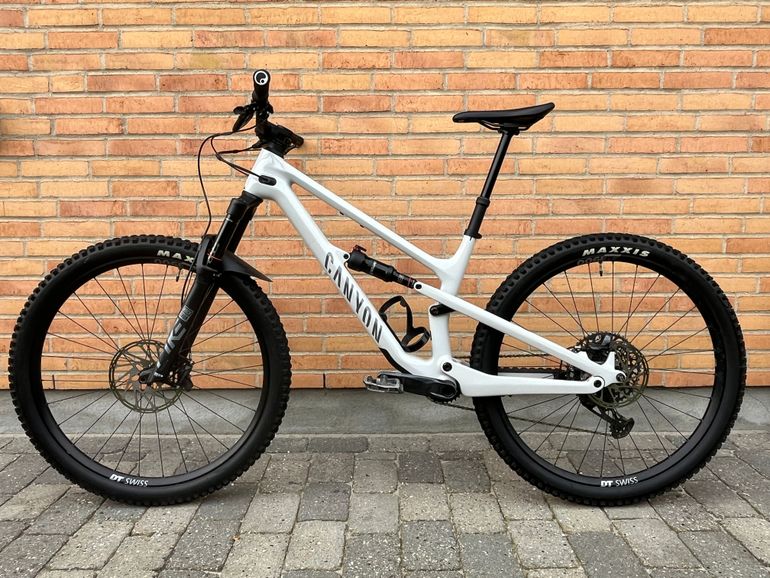 Used Canyon Spectral 125 CF 7 2022 2022 Mountainbike, Light Gray, 29 — image 2 of 6