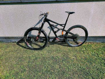 Used Cannondale Jekyll 4 2018 2018 Mountainbike, Black, 27.5 — image 1 of 9