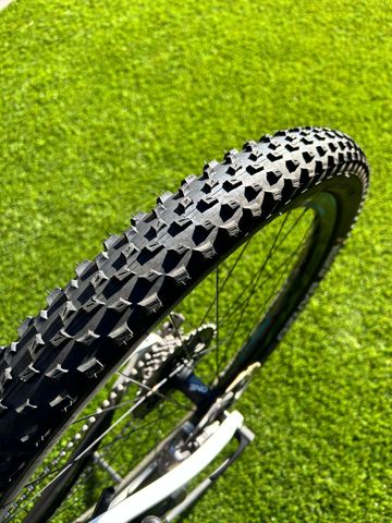 Giant XTC Advanced SL 27.5 2021 Mountainbike usato, Nero — immagine 5 di 12