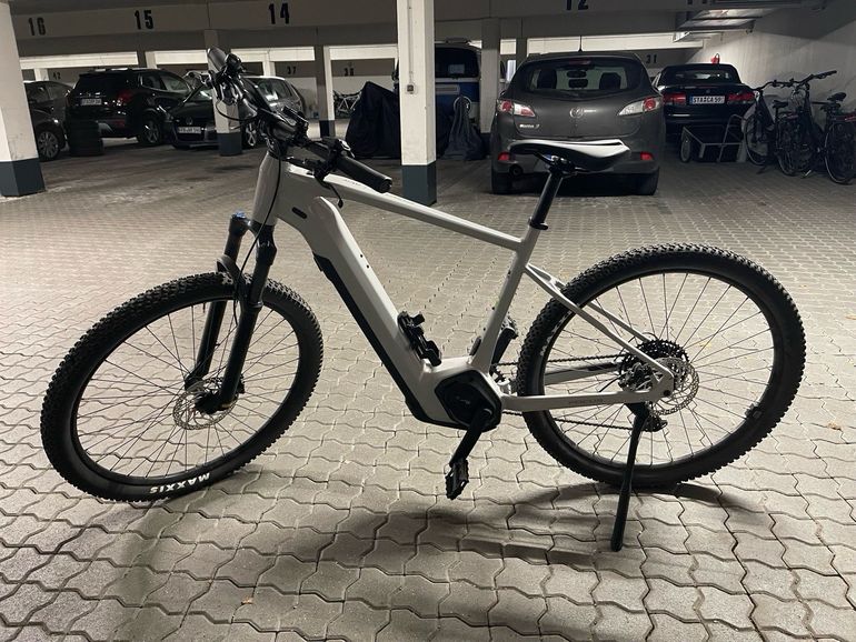 Used Focus JARIFA² 6.7 2024 2024 Mountainbike, White, 29 — image 1 of 6
