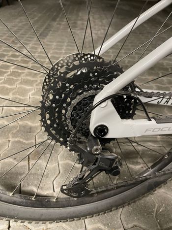 Used Focus JARIFA² 6.7 2024 2024 Mountainbike, White, 29 — image 4 of 6