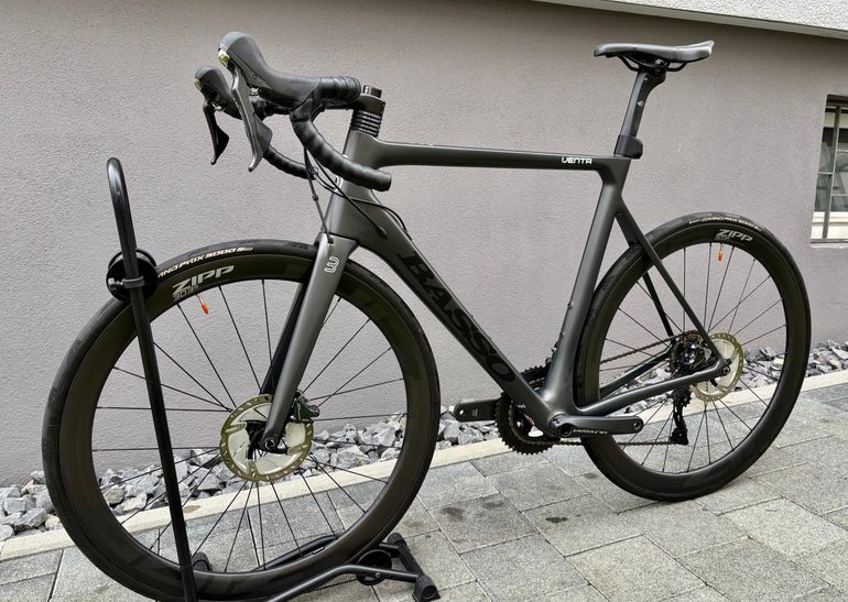 Used Basso Venta Disc Shimano Ultegra 8020 Disc 2020 Road & Gravel, Black — image 2 of 21