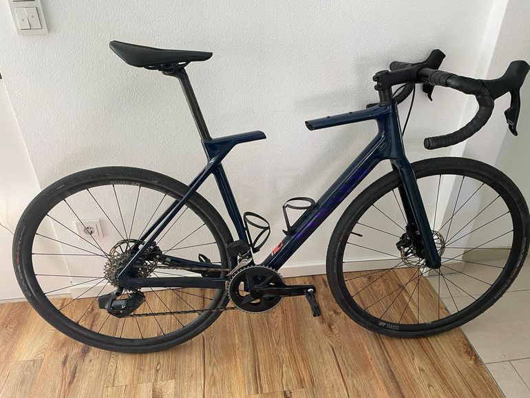 Used Canyon Endurace CF 7 All-Road 2022 Road & Gravel, Blau — image 1 of 6