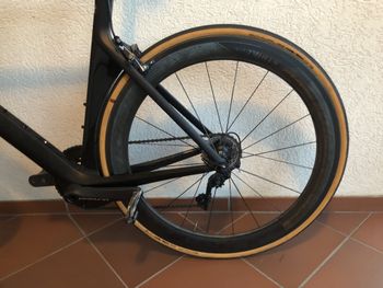 Brugt Canyon Aeroad CF SLX 8.0 2017 Road & Gravel — billede 2 af 3