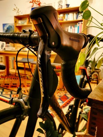 Used Canyon Ultimate CF SL 9.0 Di2 2017 2017 Road & Gravel, Schwarz — image 11 of 16