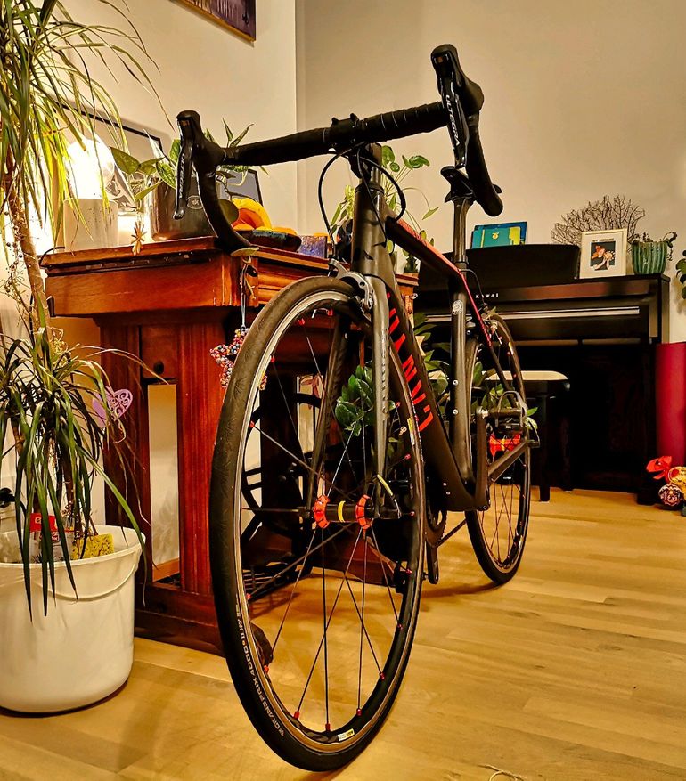Used Canyon Ultimate CF SL 9.0 Di2 2017 2017 Road & Gravel, Schwarz — image 3 of 16