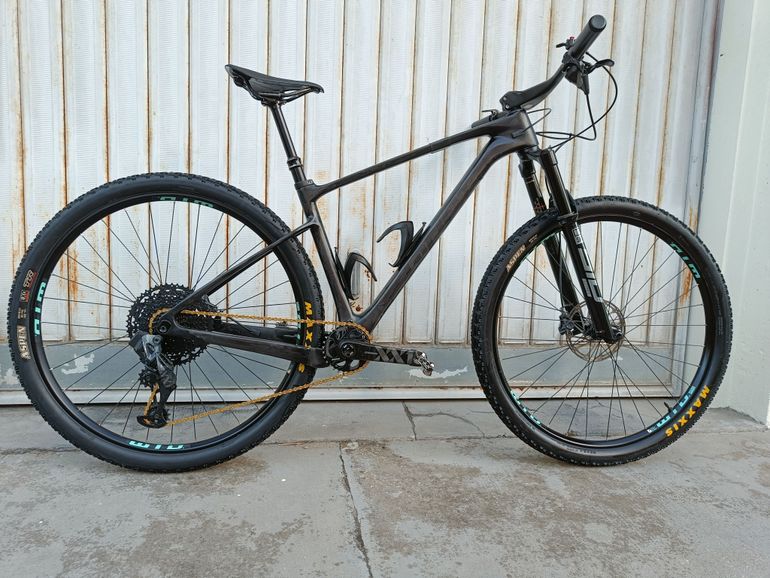 Giant XTC Advanced SL 0 2023 Road & Gravel usato, Nero — immagine 17 di 59