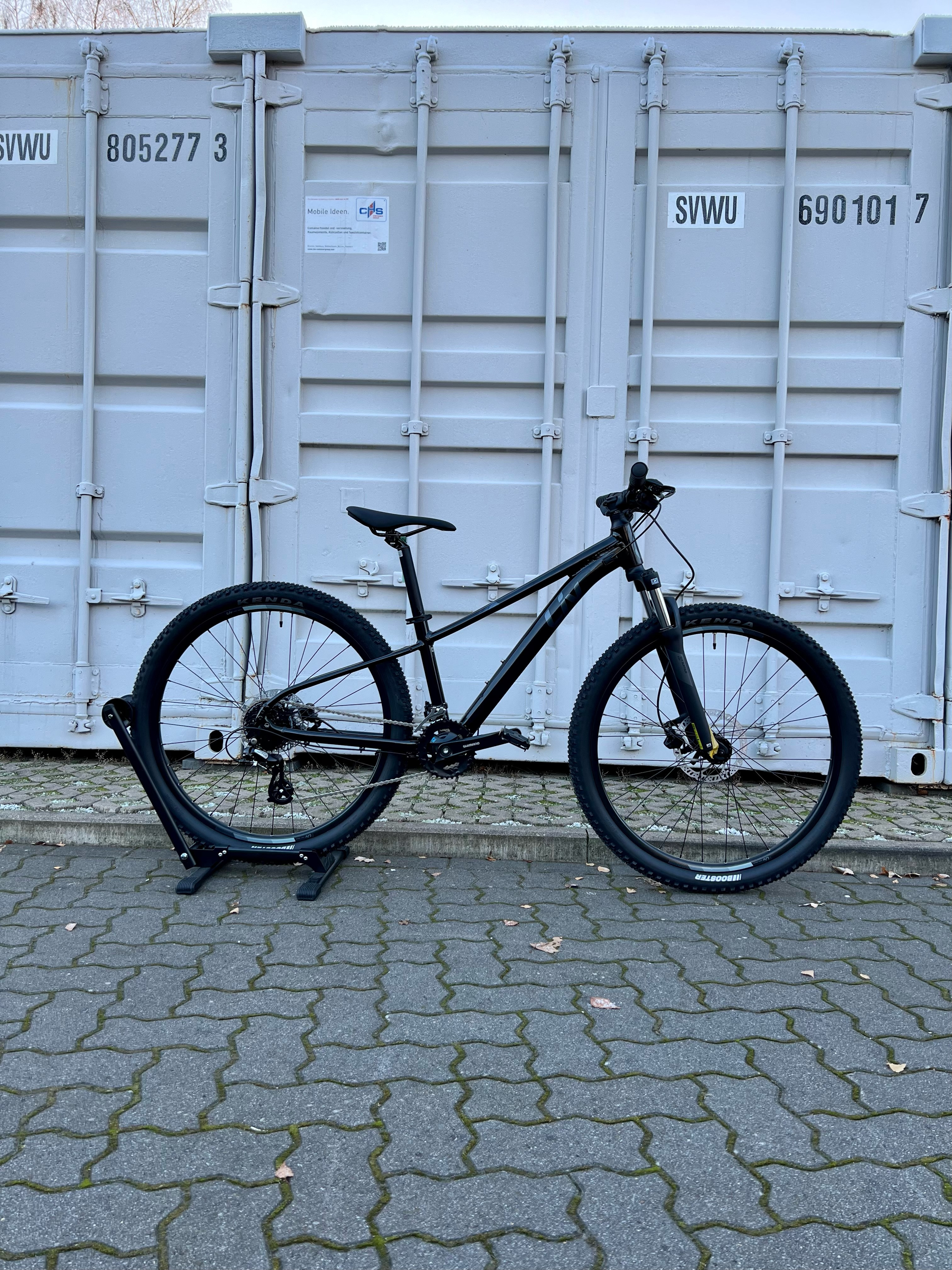 Tempt 3 mountain discount bike