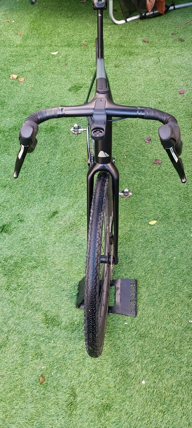 Used Canyon Grail CF SLX 8 AXS 2024 2024 Road & Gravel, Light Gray — image 8 of 9