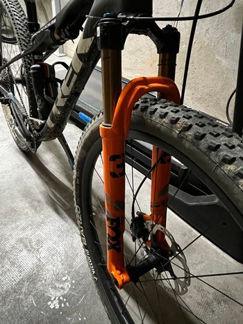 Gebrauchtes Trek Supercaliber 9.8 XT 2020 2020 Mountainbike, Schwarz, 29 — Bild 5 von 9