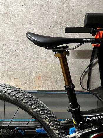 Gebrauchtes Trek Supercaliber 9.8 XT 2020 2020 Mountainbike, Schwarz, 29 — Bild 7 von 9